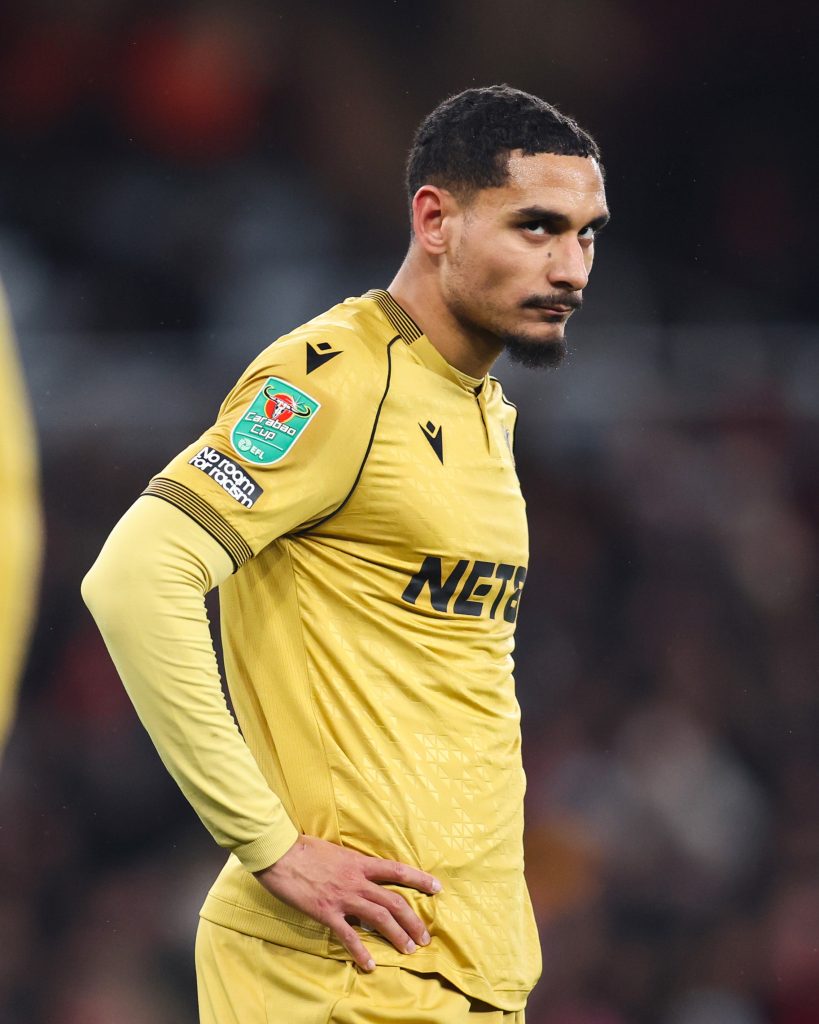 Lacroix falló penalti en la tanda ante el Arsenal