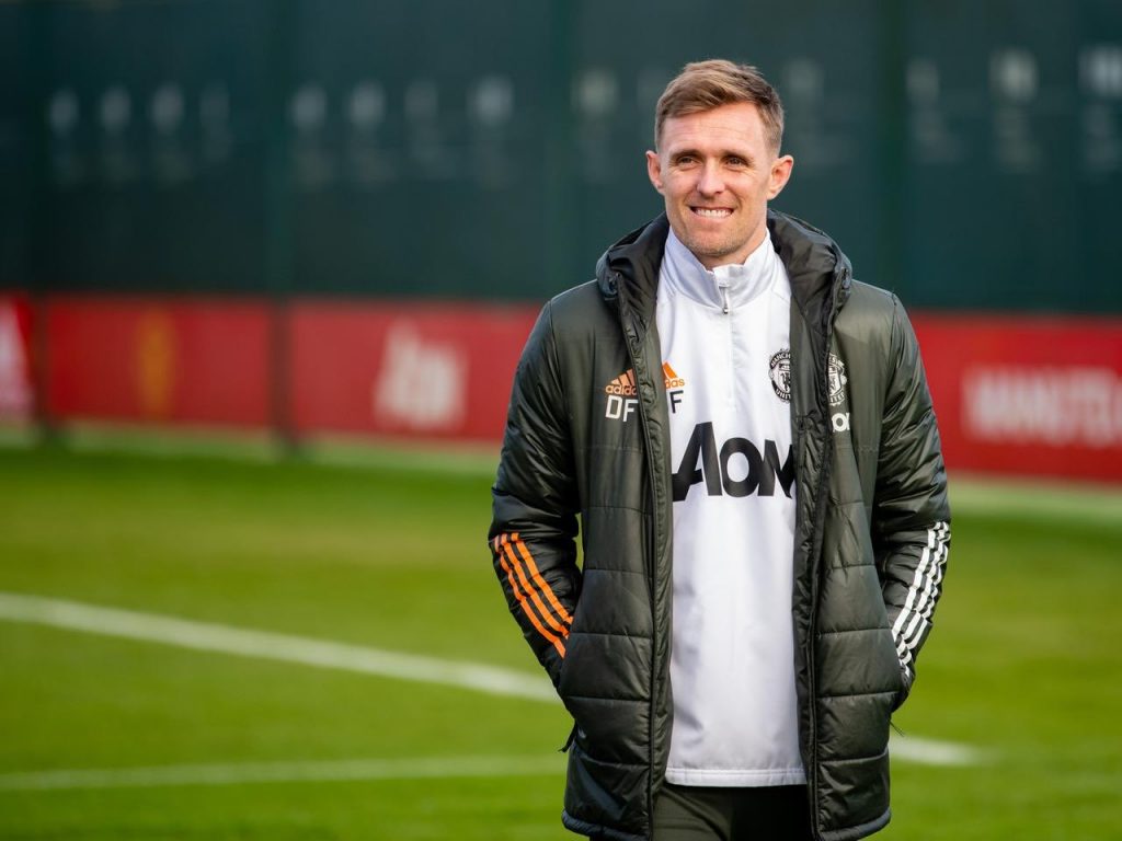  OFICIAL: Darren Fletcher asume el Manchester United de forma interina tras el despido de Rúben Amorim.
