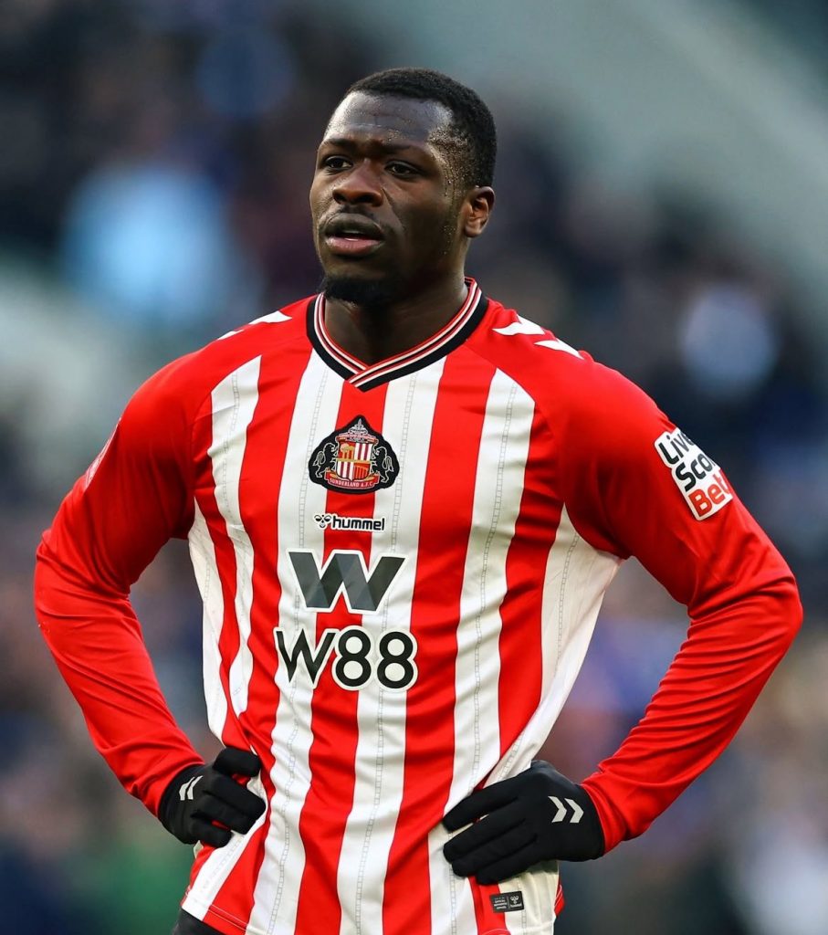  Bryan Brobbey con el Sunderland