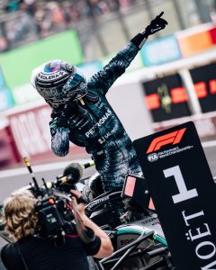 Antonelli gana en Japón y lidera el campeonato