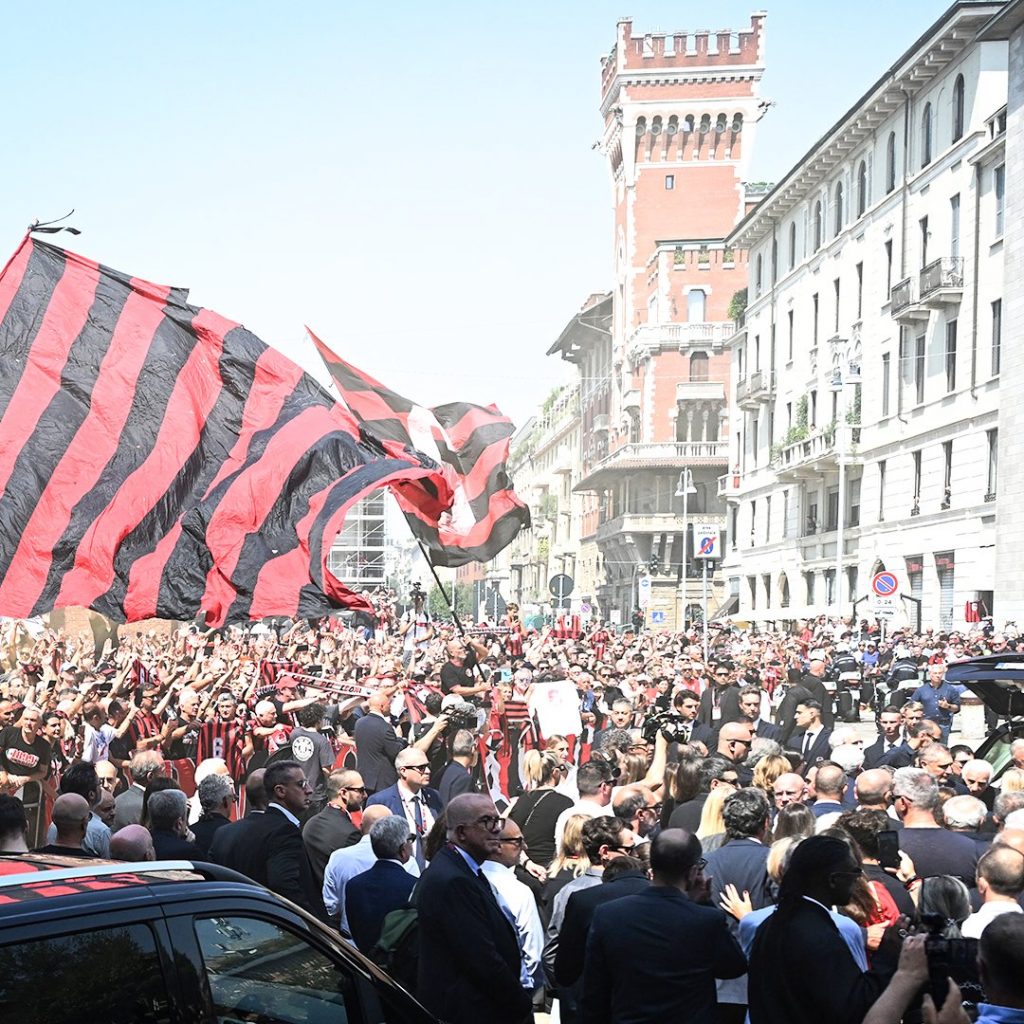 Milán despide a su eterno capitán Baresi
