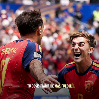 España vuela a octavos con un recital